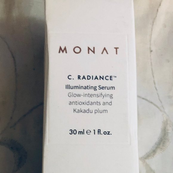 Monat C-Radiance Illuminating Serum